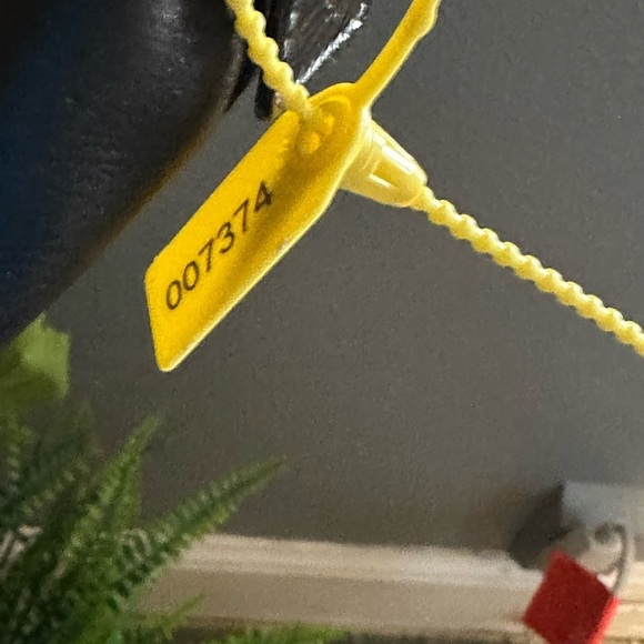 Rare Judith Leiber leather bag - Picture 7 of 11